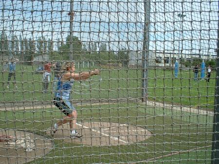 Lydia au lancer de marteau