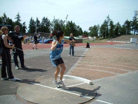 Nath' qui se fait les muscles!