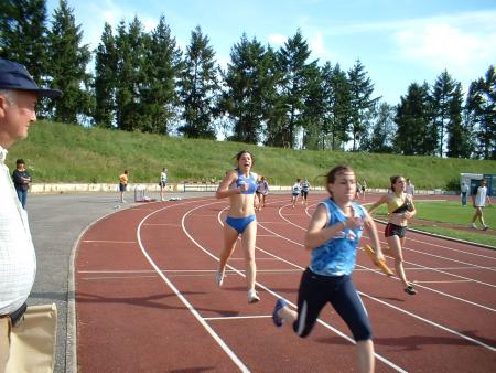 Passage de relais r�ussi pour nos filles!