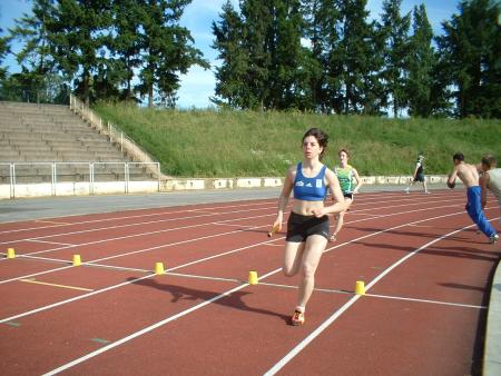 Alicia lance le 4*400m