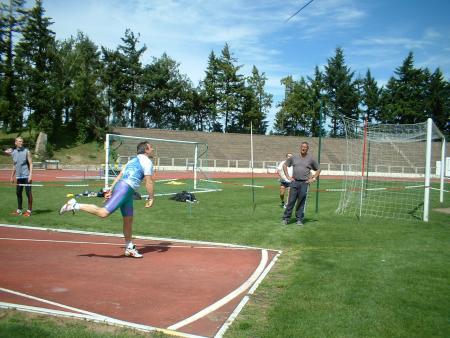 David avec un jet � + de 54m..euh dsl, Olivier!