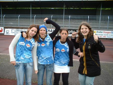 Les supportrices..
