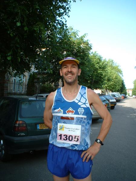 Mac2 tout sourire avant sa course-relais