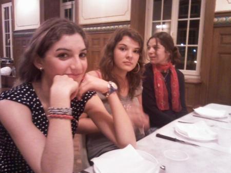 Les filles de l'esthaon tjrs au beau fixe!